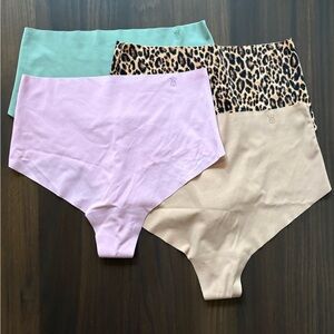 Lot of 4 Victoria’s Secret high waisted no-show thongs 2025 version Small